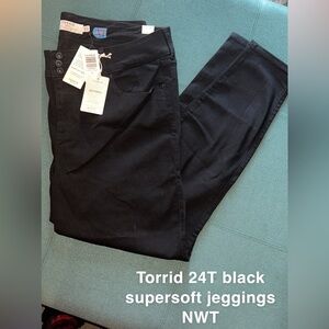 Torrid black supersoft jeggings 24T